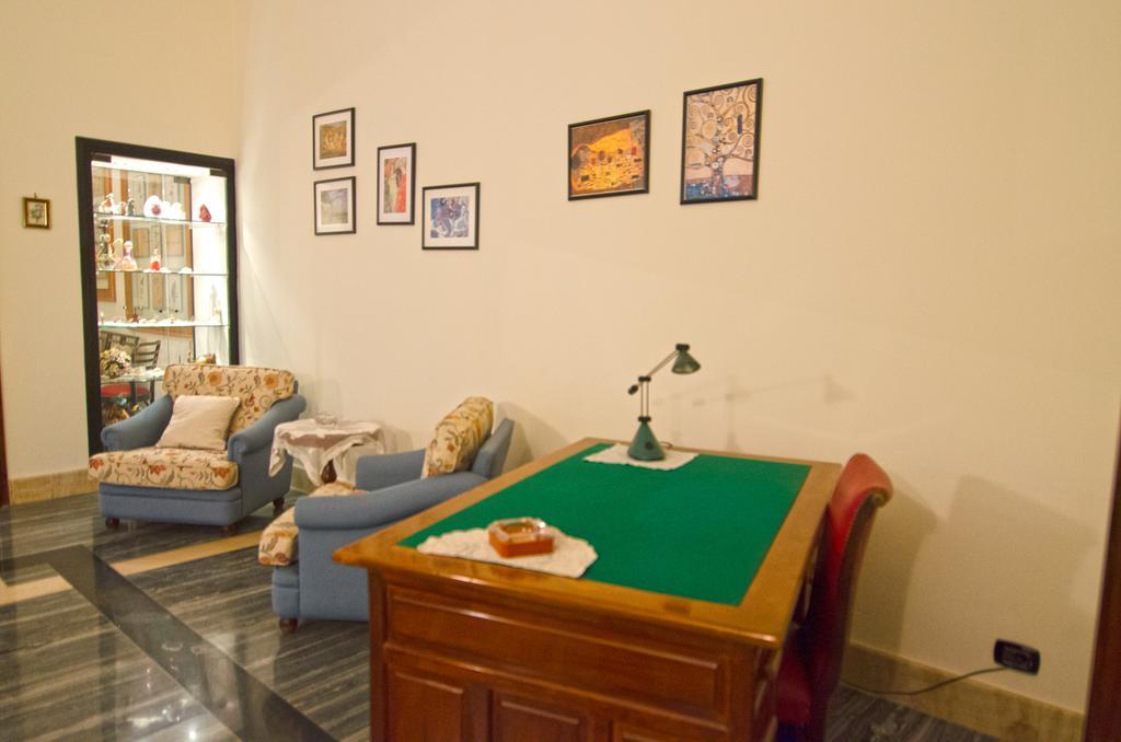 Suite Palazzo Reale Apartment Napoli Eksteriør billede