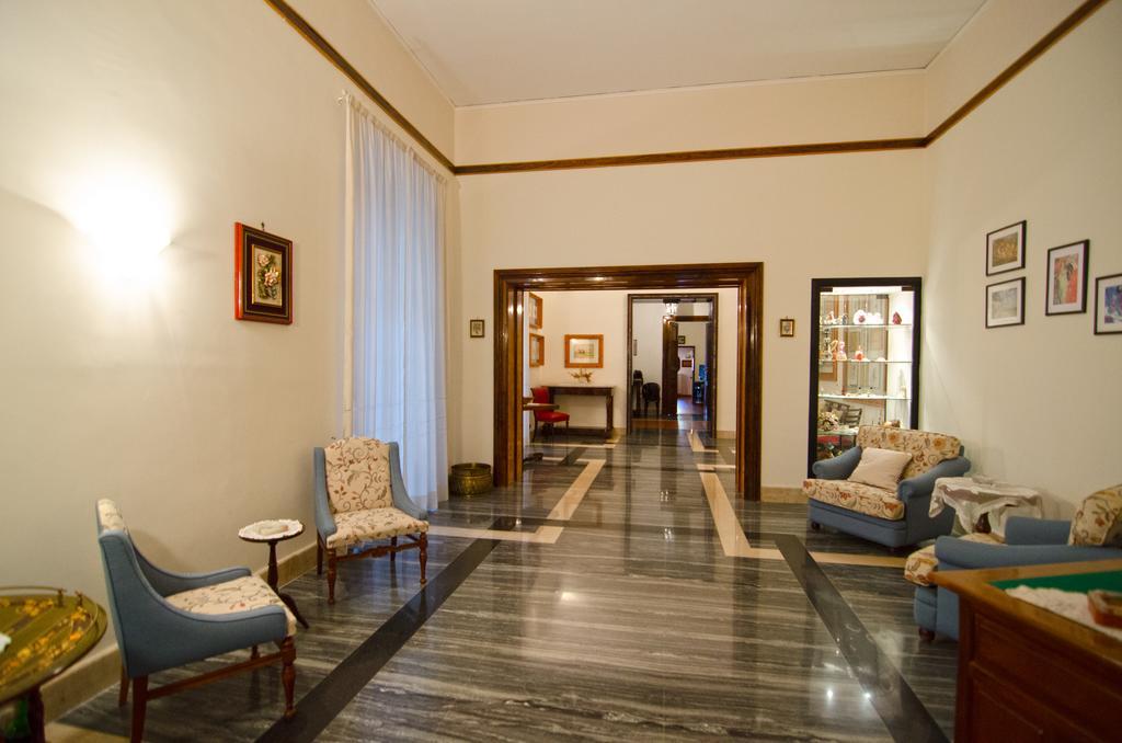 Suite Palazzo Reale Apartment Napoli Eksteriør billede